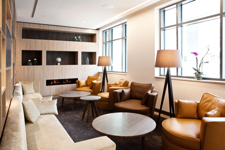 Public Area, Hampton by Hilton Dortmund Phoenix See, Dortmund