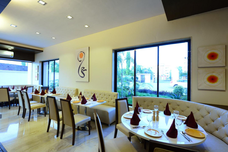 Food & Drinks 4, JC Castle, Ahmadnagar