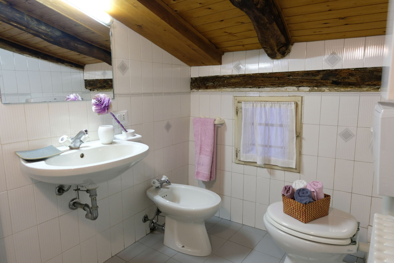 Bathroom 3, Castiglione Lovely Mansarda, Bologna