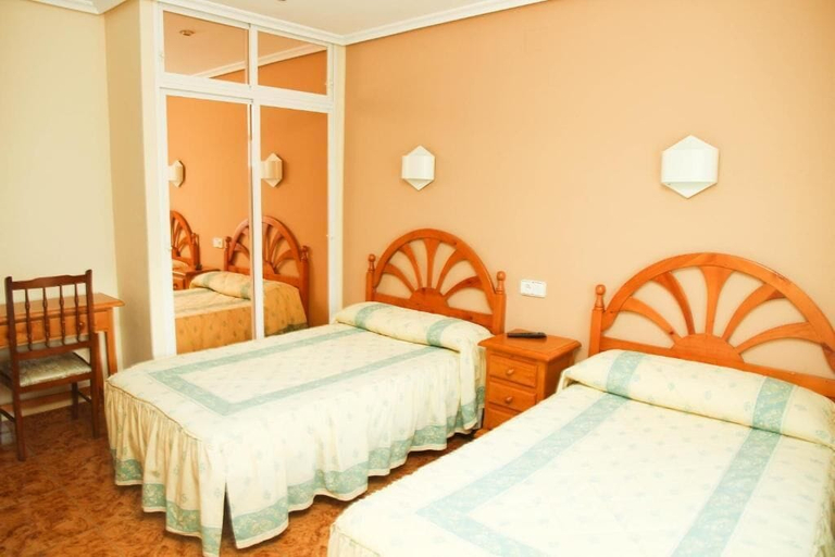 Bedroom 4, Hostal Pachin, Asturias