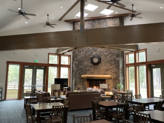 Food & Drinks 5, The Pines at Sunriver, Deschutes