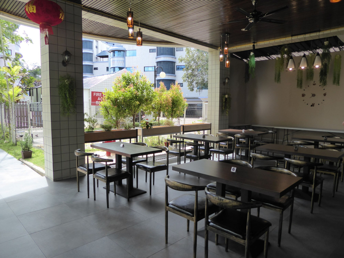 Food & Drinks 5, Rimbun Suites & Residences, Bandar Seri Begawan