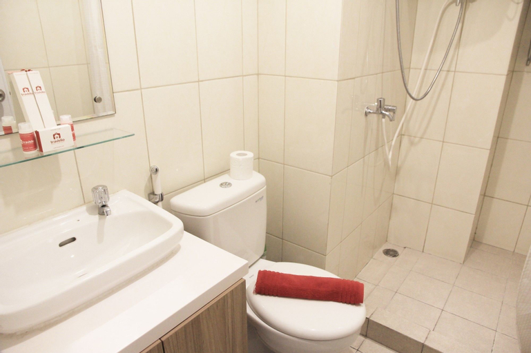 Bedroom 3, Deluxe and Comfortable The Springlake Summarecon Apartment, Bekasi