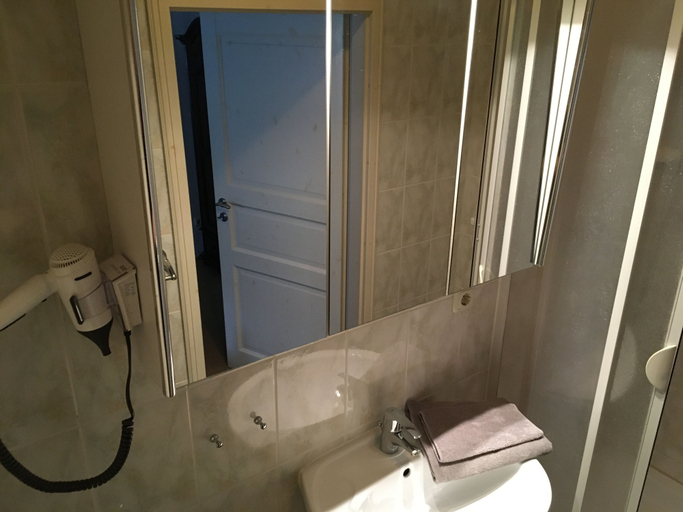 Bathroom 5, Pension Wegerich, Erfurt
