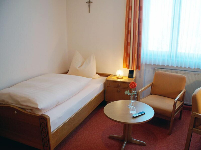 Bedroom 3, Landhotel Wolf-Mertes, Westerwaldkreis