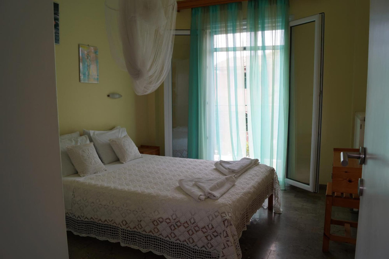 Bedroom 3, Katerina Pool Apartments, Ionian Islands