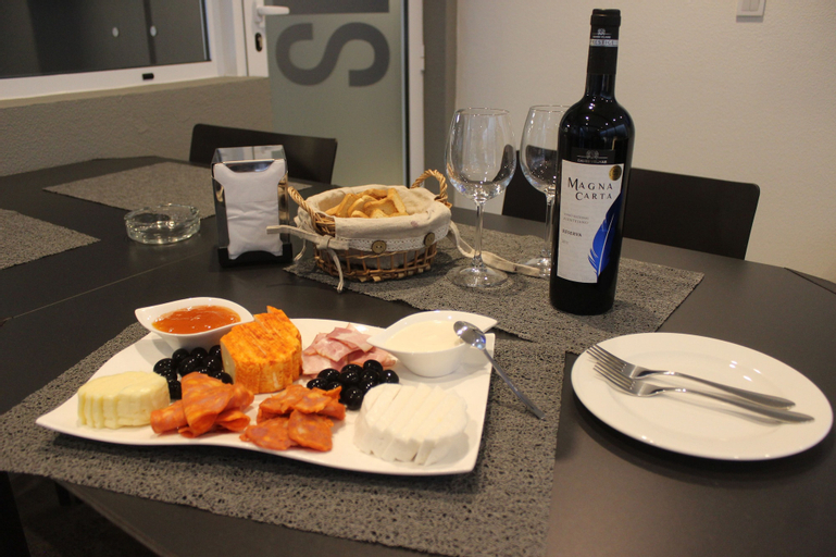 Food & Drinks 5, Paraíso - Touristic Apartments, Funchal