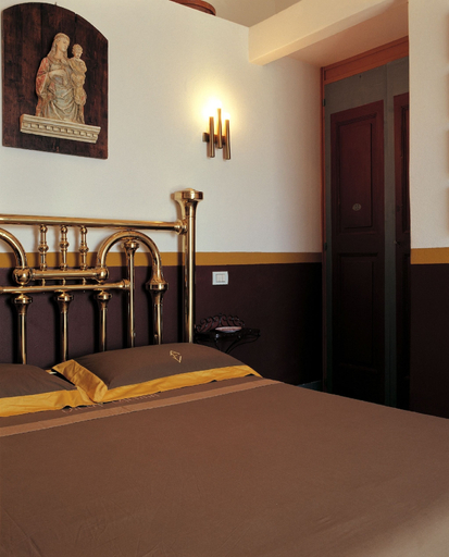 Bedroom 4, Villa Laetitia, Latina