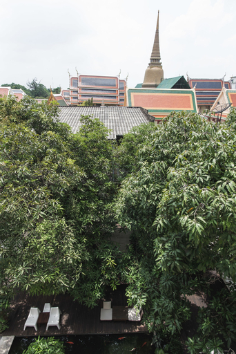 Exterior & Views 2, Feung Nakorn Balcony Rooms and Cafe, Phra Nakhon