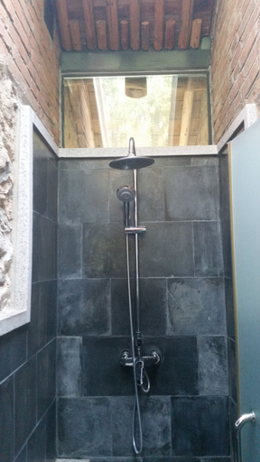 Bathroom 3, Sansa Village, Beijing
