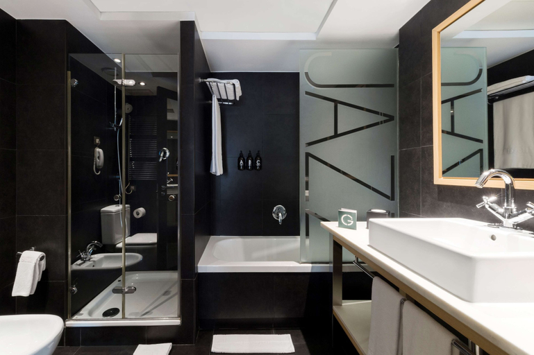 Bathroom 5, Hotel Jazz, Barcelona