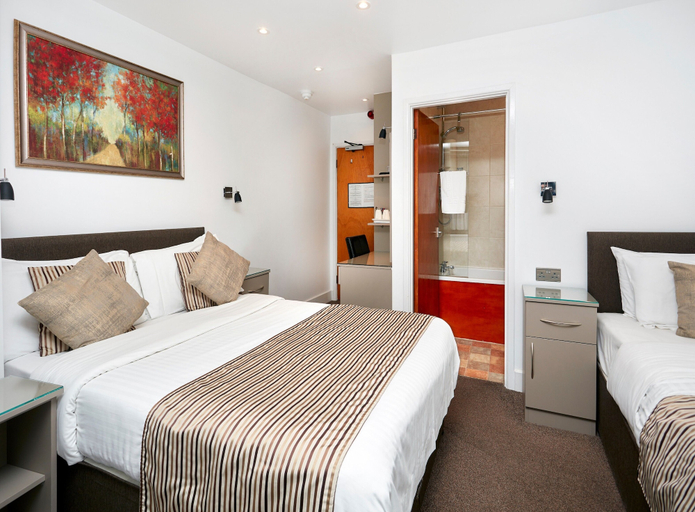 Bedroom 3, Conifers Guest House, Oxfordshire