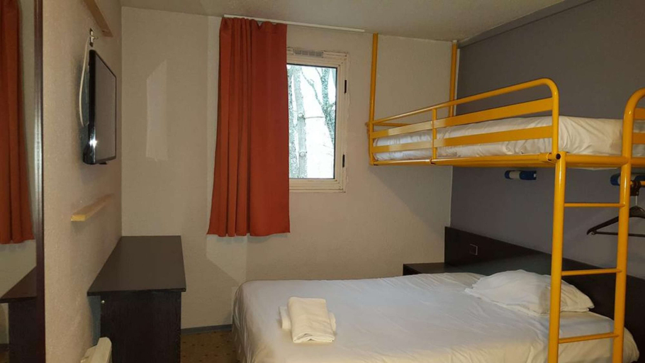 Bedroom 3, Hôtel initial by Balladins Torcy/Marne la Vallée, Seine-et-Marne