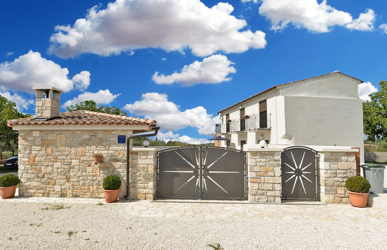 Exterior & Views 2, House 1384, Vodnjan
