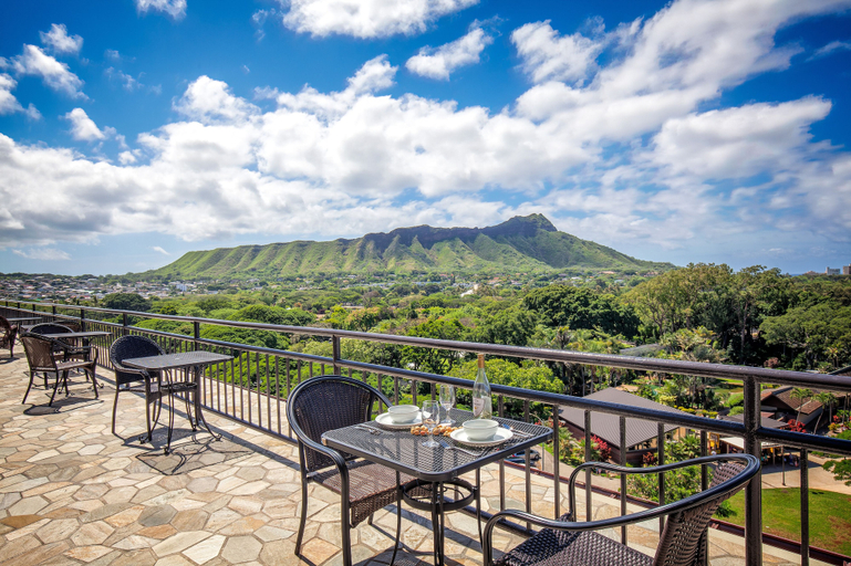 Others 5, Castle at Waikīkī Grand, Honolulu