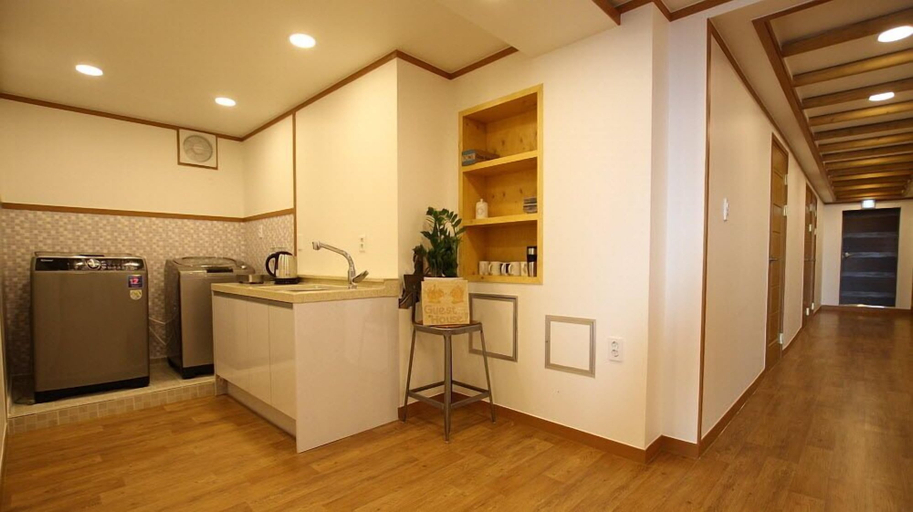 Others 5, Chacharang Guesthouse, Gyeongju