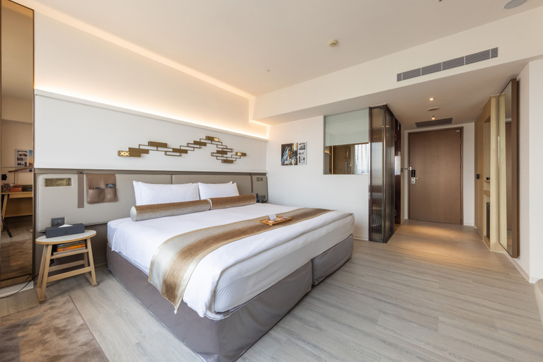 Bedroom 2, Taipei Garden Hotel, Taipei City