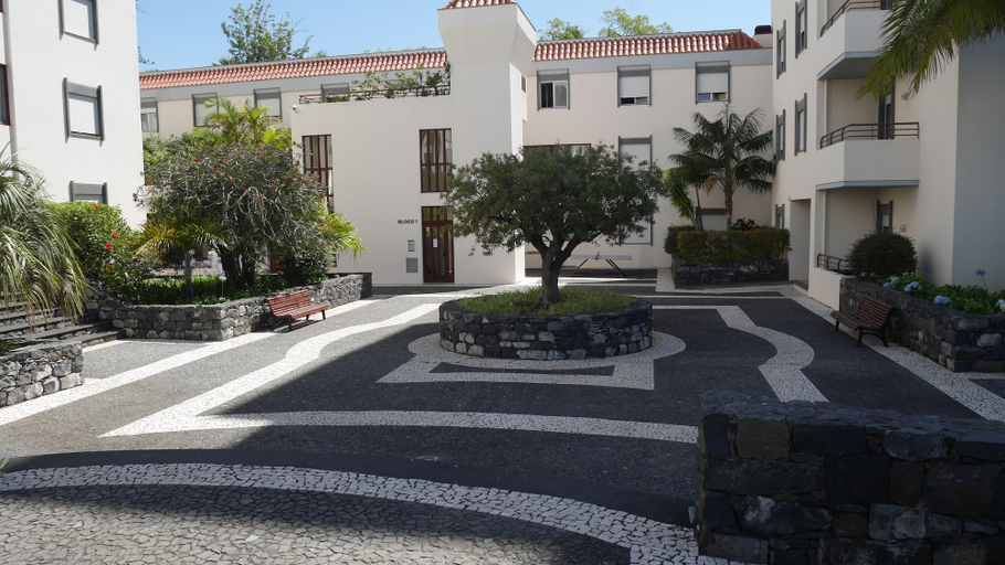 Exterior & Views 2, Jasmineiro Palms Palace Apartment, Funchal