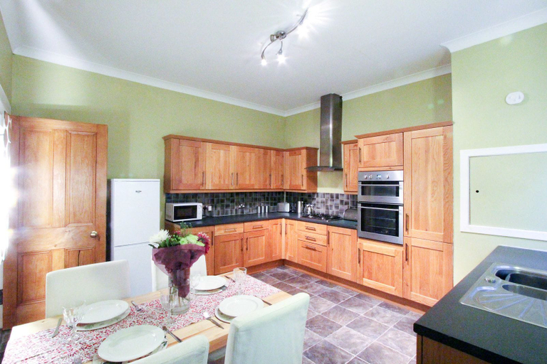 Others 5, Oban Town Centre Apartment, Argyll and Bute