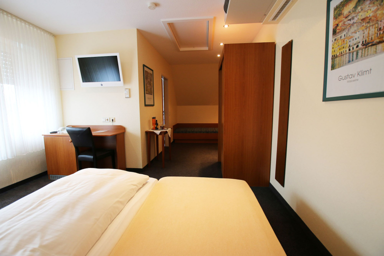 Bedroom 3, Hotel Garni Haffmans, Viersen