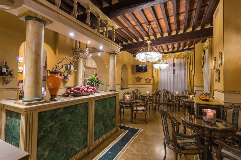 Food & Drinks 5, Palazzo Alexander Hotel, Lucca