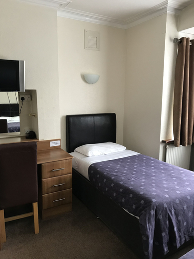 Bedroom 3, Warwick Lodge, London