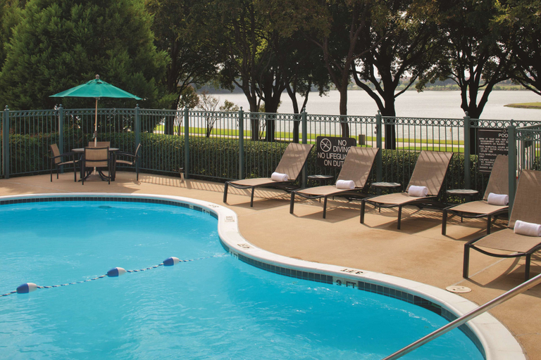 Sport & Beauty, DoubleTree by Hilton Dallas - Farmers Branch, Dallas