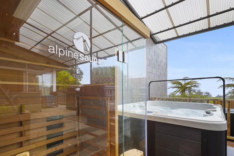 Bathroom 5, Lakeview Escape with spa - sauna - patio, Taupo