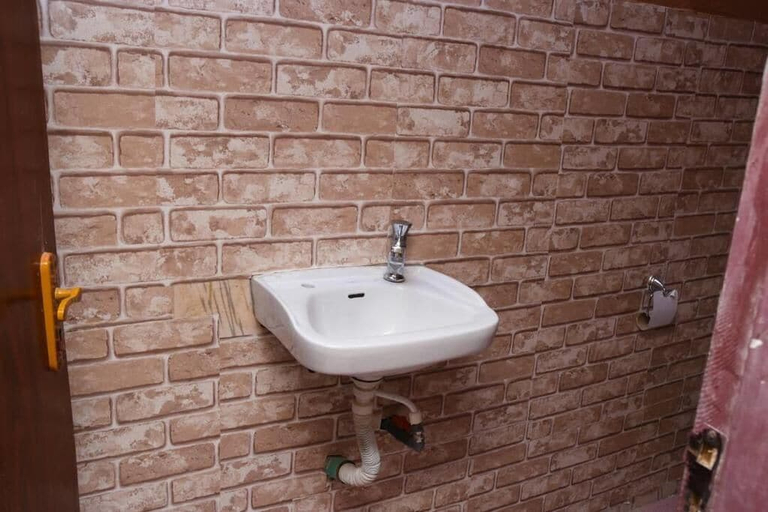 Bathroom 3, Leez Luxury Apartment, Surulere