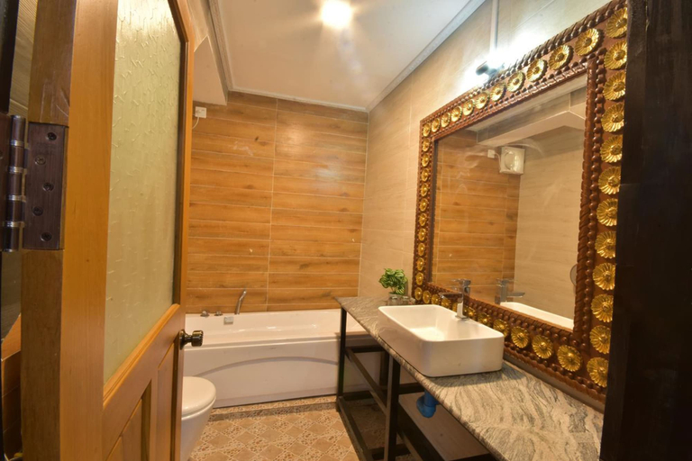 Bathroom, MiCO Hill Resort, Mandalay