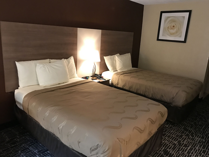 Bedroom 2, Quality Inn Near Pimlico Racetrack, Baltimore