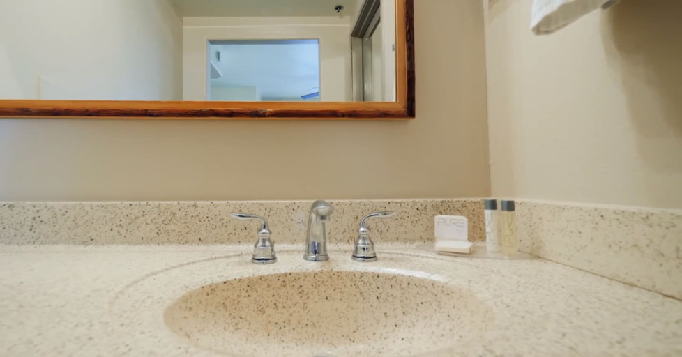 Bathroom 5, Bell Rock Inn, Yavapai