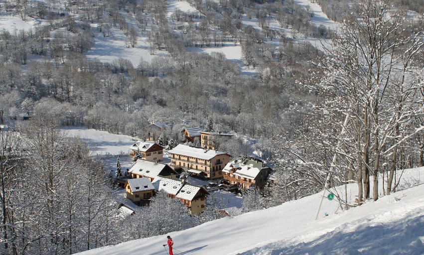 Exterior & Views 2, Hôtel du Crêt Rond - Logis, Savoie