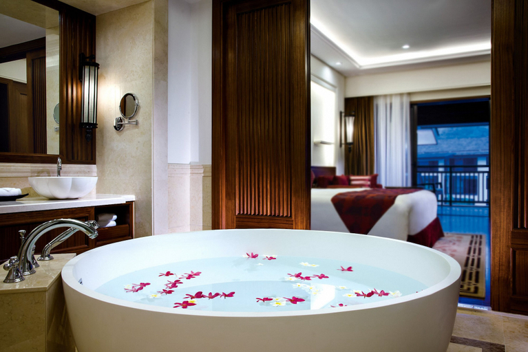 Bathroom 5, InterContinental Xishuangbanna Resort by IHG, Xishuangbanna Dai