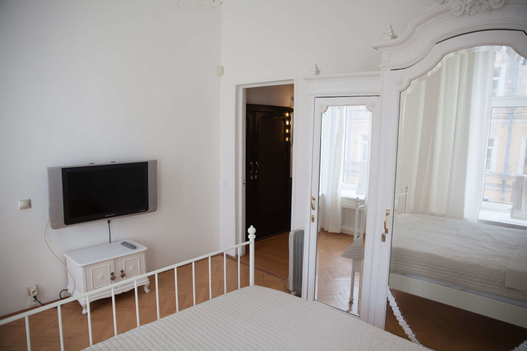 Bedroom 2, City of Rivers Kirochnaya 27, Sankt-Peterburg gorsovet