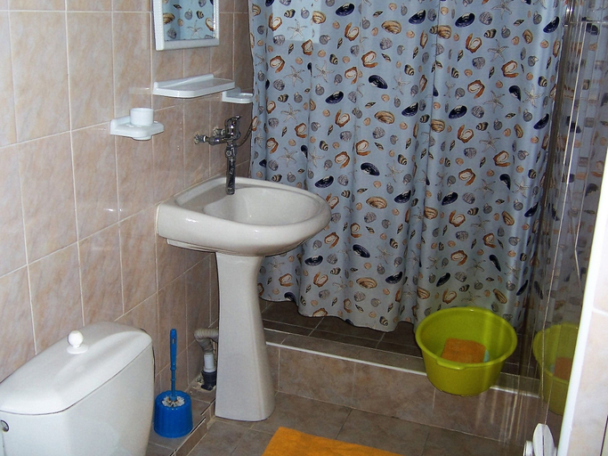 Bathroom 4, Hotel U Nikiticha, Sochi gorsovet