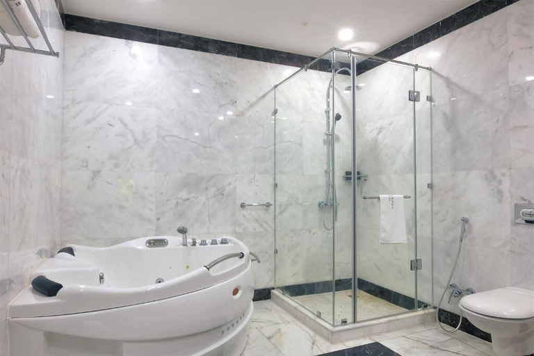 Bathroom 4, The Proud Hotel, Al Khobar
