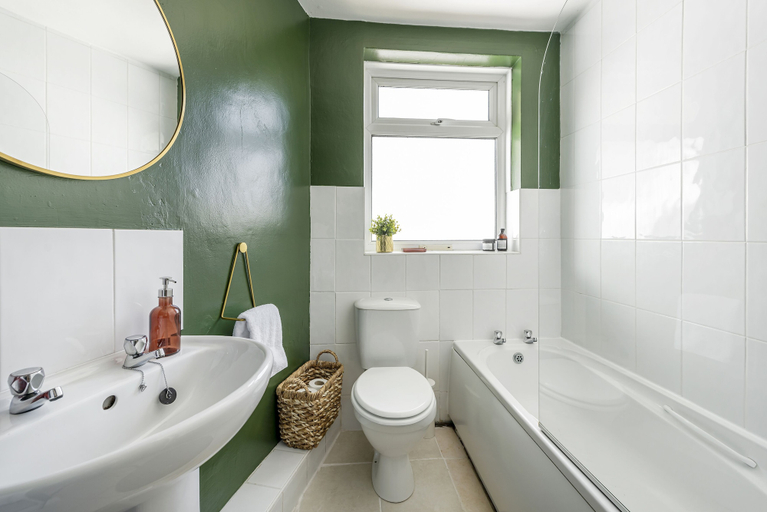 Bathroom 4, Stylish House in Amazing Central Area, Cardiff