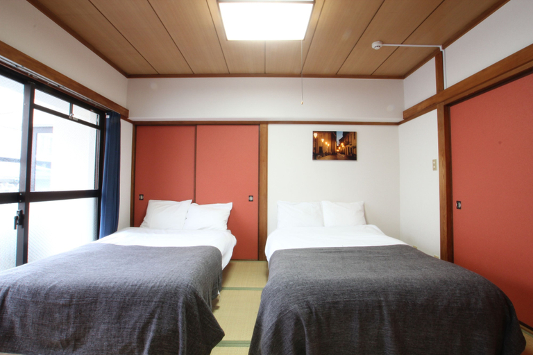 Bedroom 2, Namba Big Room Apartment, Osaka