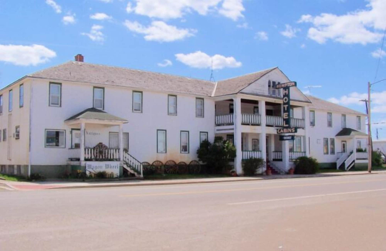 Exterior & Views 1, The Kempton Hotel, Prairie