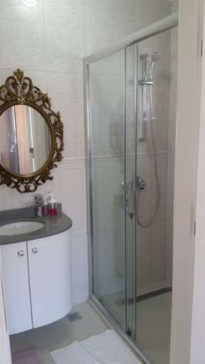 Bathroom 3, Palace Kirkpinar, Izmit