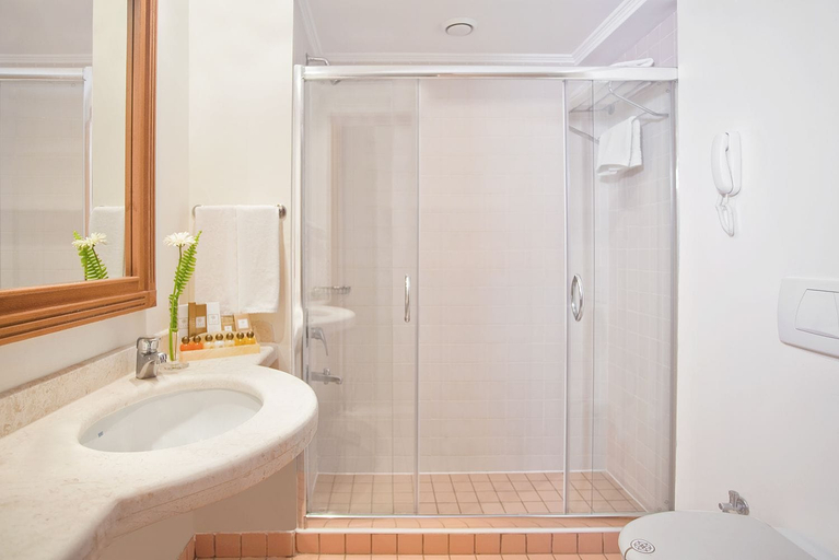 Bathroom 5, Akka Claros Hotel, Kemer