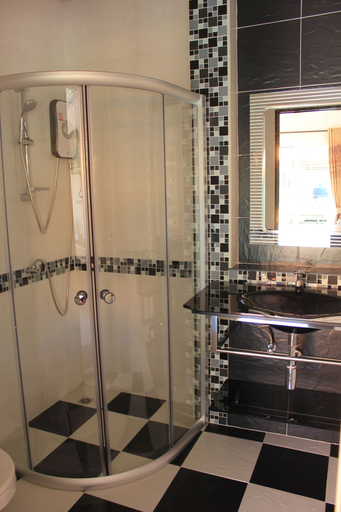 Bathroom 5, D-Sine Resort, Muang Buri Ram