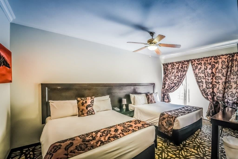 Bedroom 3, The Lakes Hotel and Conference Centre, Ekurhuleni