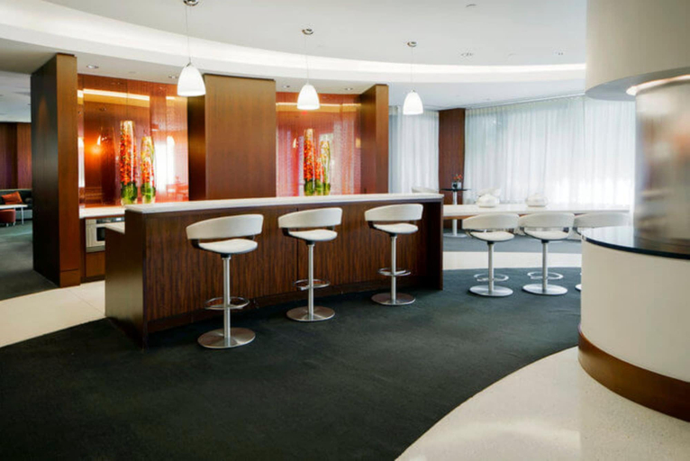 Food & Drinks, Bluebird Suites near National Airport, Arlington