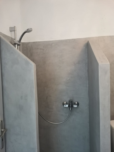 Bathroom 5, Soros Beach, South Aegean