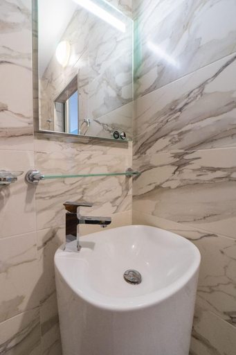 Bathroom 4, Hello Elagin Apartment, Sankt-Peterburg gorsovet