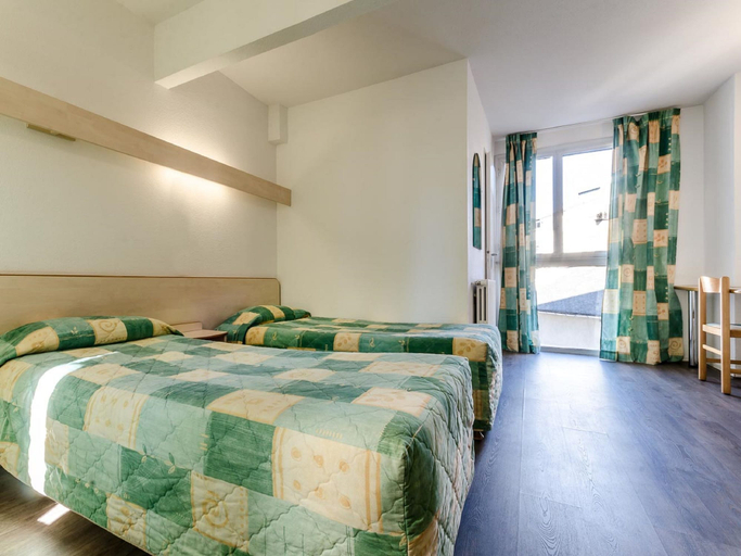 Bedroom 4, Hotel Agena, Hautes-Pyrénées