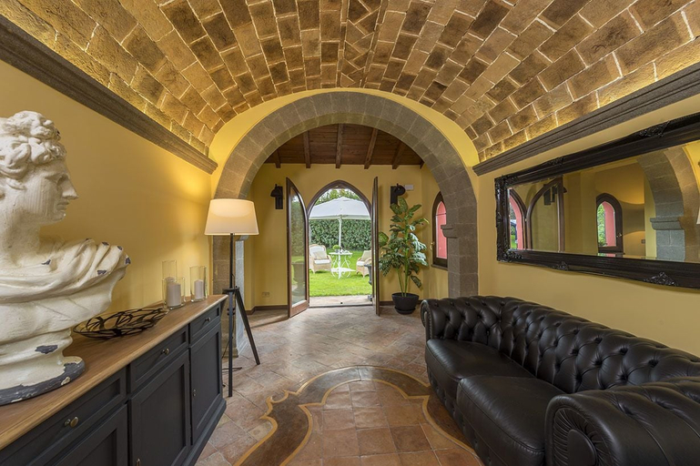 Others 5, Relais Santa Caterina, Viterbo
