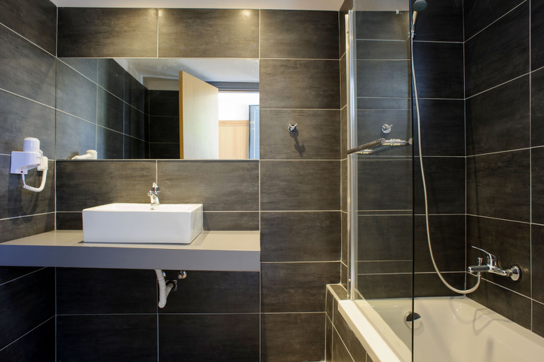 Bathroom 5, Evita Resort, South Aegean